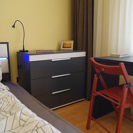 Spacious 2Bdr - Free Parking - Walk Everywhere - 300 Mbps Wifi Varna Exteriör bild