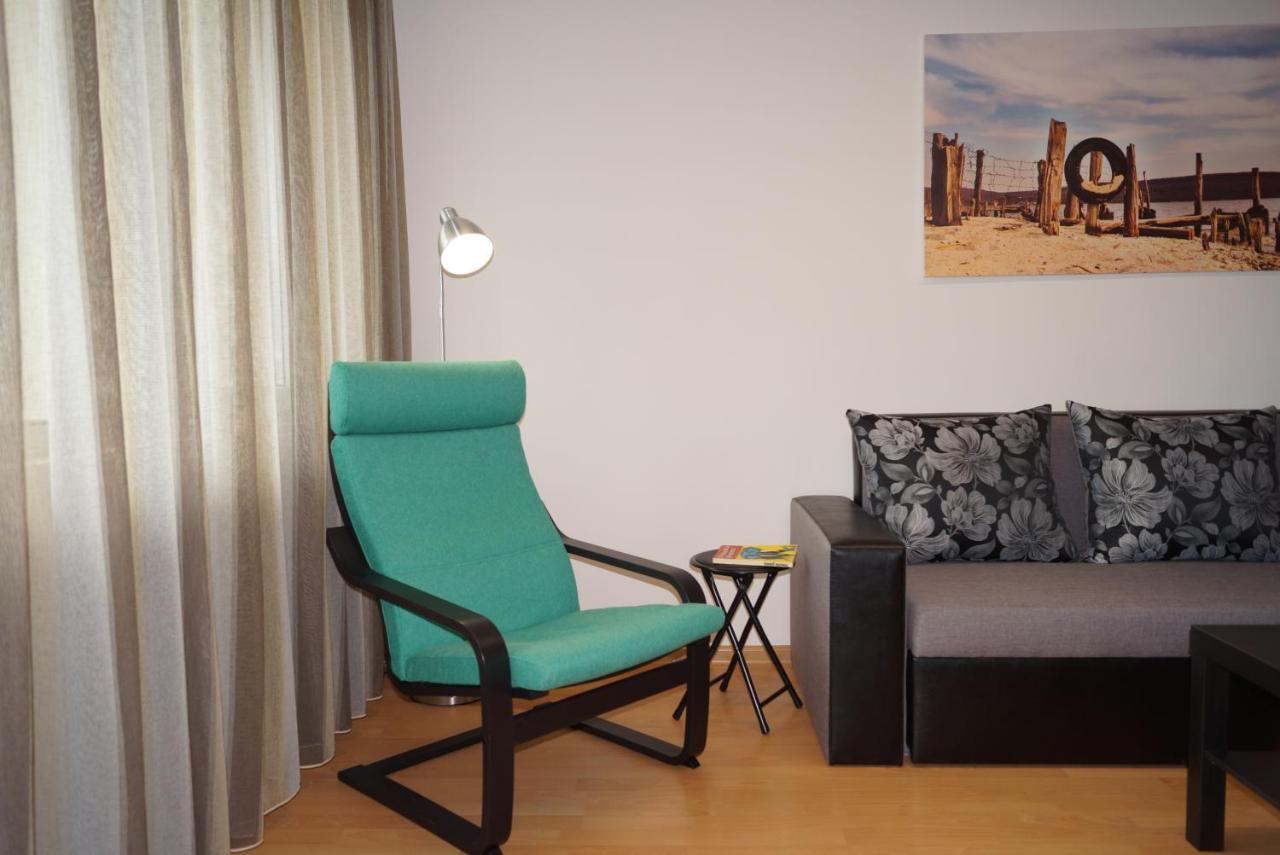 Spacious 2Bdr - Free Parking - Walk Everywhere - 300 Mbps Wifi Varna Exteriör bild