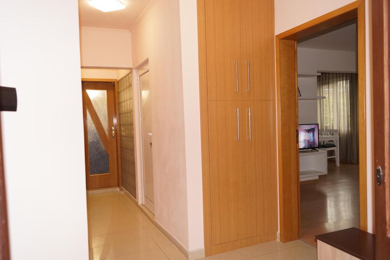 Spacious 2Bdr - Free Parking - Walk Everywhere - 300 Mbps Wifi Varna Exteriör bild
